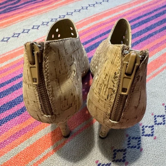 ❕EUC❕Vaneli Heels - Picture 4 of 4